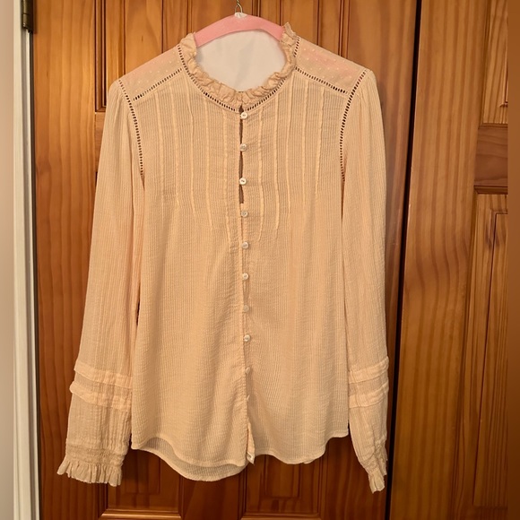 Peach 🍑 blouse - Picture 5 of 5